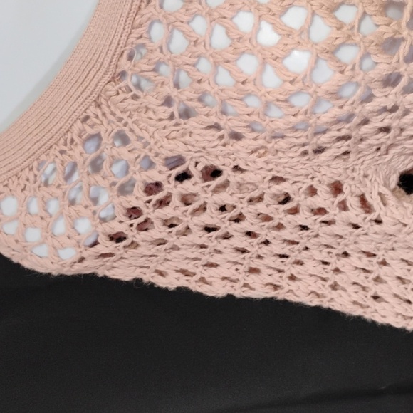 American Eagle crotchet pink top - Picture 4 of 13